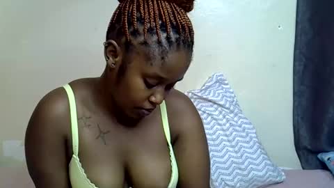 pettite_gal online show from 05/11/26, 04:37