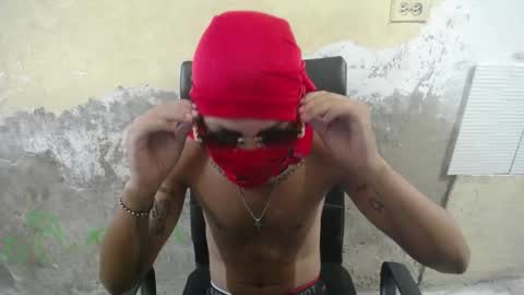 Snapshot of petty_boy777 chatting on 12/22/25, 12:24 petty_boy777 online show from 12/22/25, 12:24