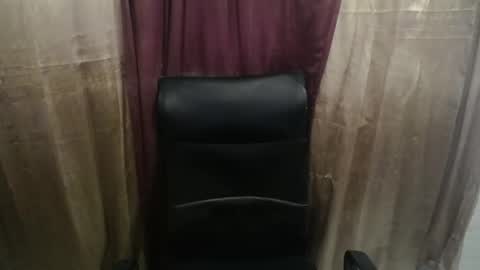 Snapshot of petty_boy777 chatting on 01/10/26, 02:13 petty_boy777 online show from 01/10/26, 02:13