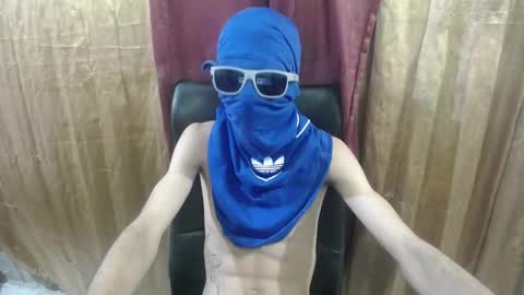 Snapshot of petty_boy777 chatting on 01/16/26, 08:51 petty_boy777 online show from 01/16/26, 08:51