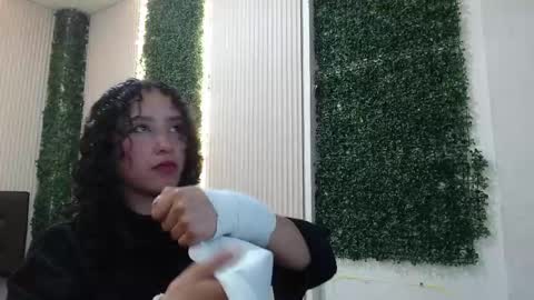 Moon  online show from 11/03/25, 02:18