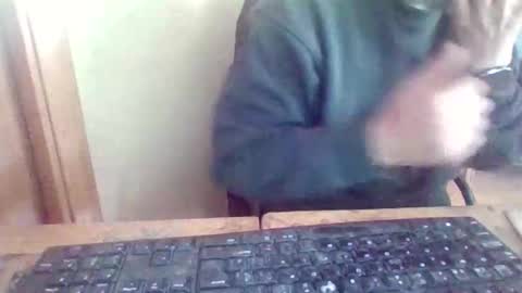 peyo873996 online show from 04/25/26, 01:41