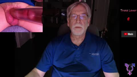 Snapshot of pghk2000 chatting on 04/04/26, 06:11 George online show from 04/04/26, 06:11