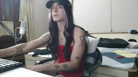 Snapshot of pgunpewpew chatting on 04/22/26, 01:52 BunnyBulk online show from 04/22/26, 01:52