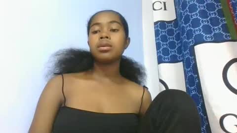 phania185885 online show from 03/02/26, 08:32