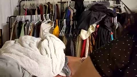 Snapshot of phara3na chatting on 12/15/25, 05:55 The Deity Hatshepsut online show from 12/15/25, 05:55