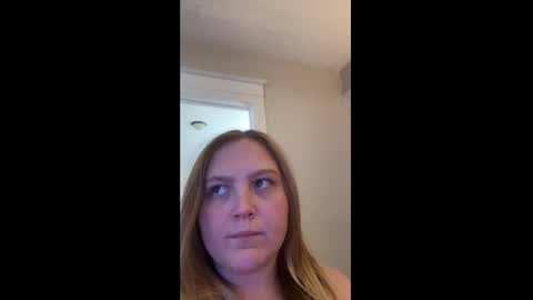 Snapshot of phatassblond chatting on 01/13/25, 08:26 PhatAssBlond online show from 01/13/25, 08:26