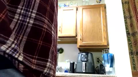 Snapshot of phildoesart chatting on 01/05/25, 09:25 Phil online show from 01/05/25, 09:25