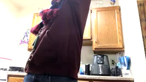 Snapshot of phildoesart chatting on 01/06/25, 09:11 Phil online show from 01/06/25, 09:11