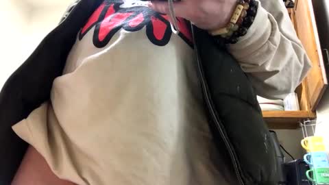 Snapshot of phildoesart chatting on 02/23/25, 04:50 Phil online show from 02/23/25, 04:50