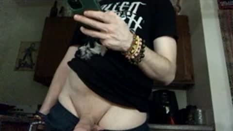 Snapshot of phildoesart chatting on 01/13/26, 01:44 Phil online show from 01/13/26, 01:44