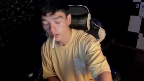 AJ online show from 11/05/25, 09:42