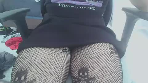 Snapshot of philiies08 chatting on 11/01/25, 06:21 Mia online show from 11/01/25, 06:21