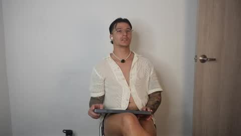 Snapshot of philip_dalton chatting on 03/20/26, 04:45 Philip Dalton online show from 03/20/26, 04:45