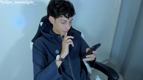 Phil.   INDEPENDENT MODEL online show from 02/26/25, 11:48