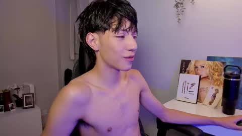 Snapshot of philipe_moonlight_ chatting on 03/21/26, 03:44 Phil. INDEPENDENT MODEL online show from 03/21/26, 03:44