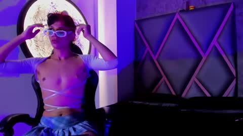 Snapshot of philipp_jones chatting on 02/01/26, 04:44 PHIL online show from 02/01/26, 04:44