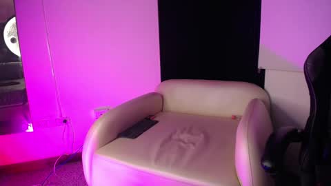 Snapshot of philipp_jones chatting on 02/03/26, 06:22 PHIL online show from 02/03/26, 06:22