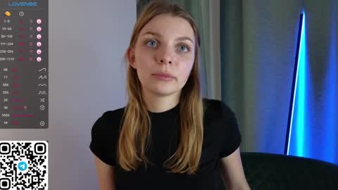 Snapshot of philippabrainard chatting on 02/02/25, 01:02 Hello guys Sweet Scarlett here NEXT LIVE 5AM 2 gmt online show from 02/02/25, 01:02