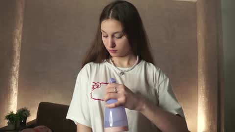 Bella online show from 01/10/25, 10:15