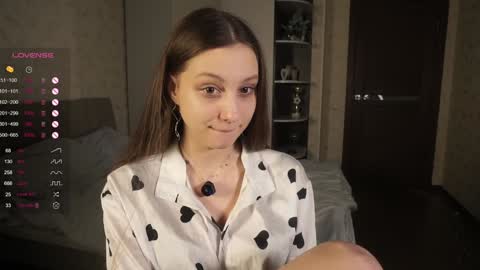 Bella online show from 02/09/25, 01:22