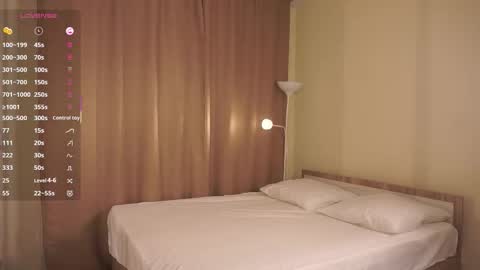 Bella online show from 09/26/25, 06:12