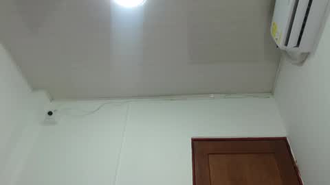 Snapshot of philippinesasian06 chatting on 12/15/24, 05:53 philippinesasian06 online show from 12/15/24, 05:53