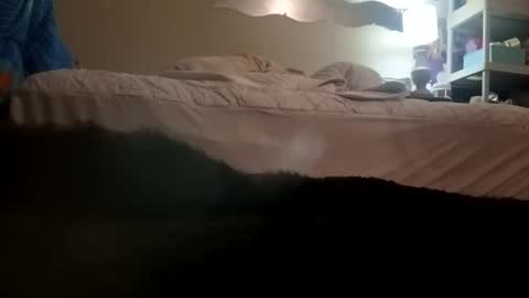 Snapshot of phillipdee chatting on 11/04/25, 06:29 phillipdee online show from 11/04/25, 06:29