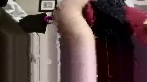 Snapshot of phillipdee chatting on 11/13/25, 08:30 phillipdee online show from 11/13/25, 08:30