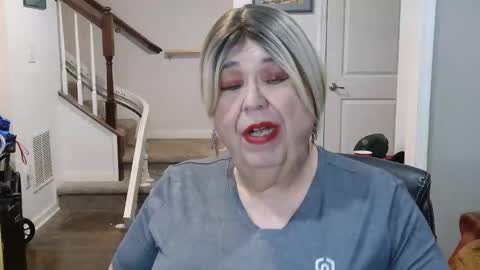 Snapshot of phillyguy195601 chatting on 09/14/25, 04:11 Geri online show from 09/14/25, 04:11