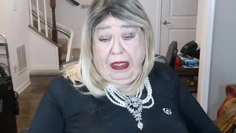 Snapshot of phillyguy195601 chatting on 09/28/25, 06:41 Geri online show from 09/28/25, 06:41