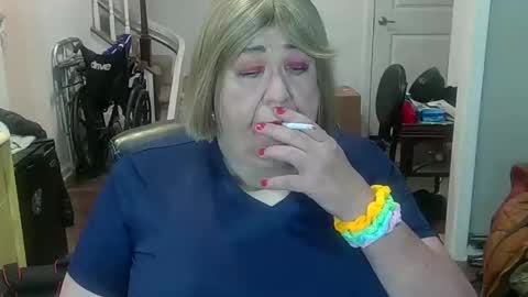 Snapshot of phillyguy195601 chatting on 10/23/25, 02:22 Geri online show from 10/23/25, 02:22