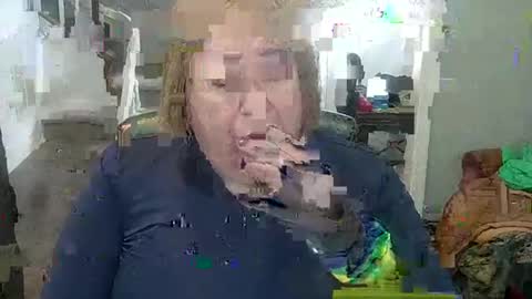 Snapshot of phillyguy195601 chatting on 11/16/25, 04:45 Geri online show from 11/16/25, 04:45