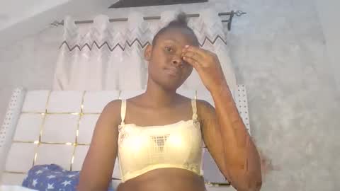 Snapshot of phoebe015 chatting on 01/31/26, 09:02 phoebe online show from 01/31/26, 09:02