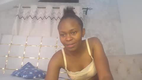 Snapshot of phoebe015 chatting on 02/08/26, 07:06 phoebe online show from 02/08/26, 07:06