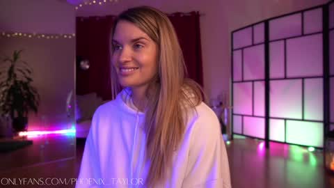 PHOENIX TAYLOR online show from 12/07/24, 05:37