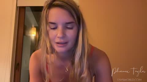 PHOENIX TAYLOR online show from 10/08/25, 12:03