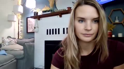 Snapshot of phoenix_taylor chatting on 04/15/26, 08:53 PHOENIX TAYLOR online show from 04/15/26, 08:53