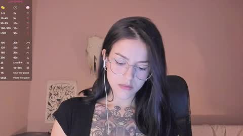 phoenixx_x online show from 01/06/25, 07:45