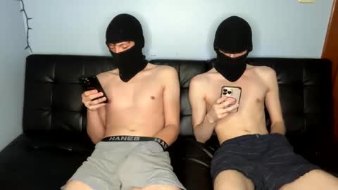Snapshot of phoenixxtate chatting on 04/04/26, 12:53 phoenixxtate online show from 04/04/26, 12:53