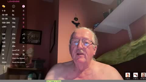 Snapshot of phrodeaux chatting on 02/21/26, 05:19 Phrodeaux online show from 02/21/26, 05:19