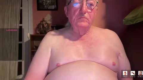 Snapshot of phrodeaux chatting on 02/27/26, 05:07 Phrodeaux online show from 02/27/26, 05:07