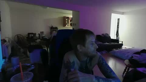 Snapshot of phrostdd chatting on 05/18/26, 12:18 FrankenDaddy online show from 05/18/26, 12:18