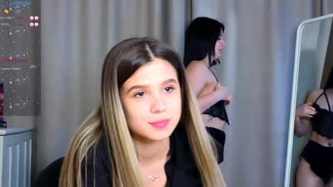 Snapshot of phyllisheart chatting on 01/31/25, 02:39 Lora black and Lili blonde welcome you here online show from 01/31/25, 02:39