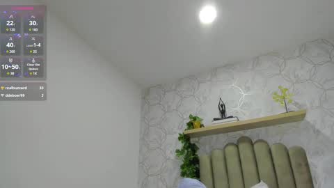    online show from 03/12/25, 03:07