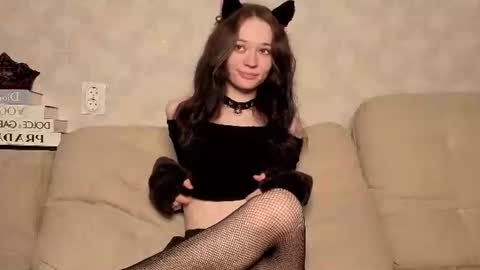 Snapshot of piarombult chatting on 06/14/26, 06:43 Rosita online show from 06/14/26, 06:43