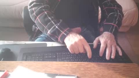 Snapshot of piavola chatting on 05/02/26, 05:23 piavola online show from 05/02/26, 05:23