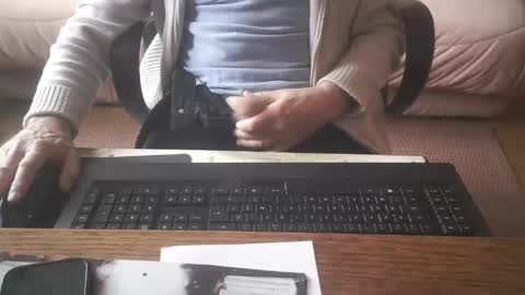 Snapshot of piavola chatting on 05/04/26, 11:17 piavola online show from 05/04/26, 11:17
