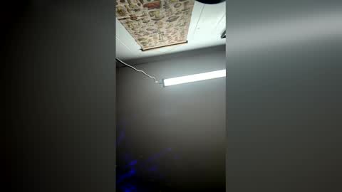 Snapshot of picklepuffs222 chatting on 04/21/26, 05:47 picklepuffs222 online show from 04/21/26, 05:47