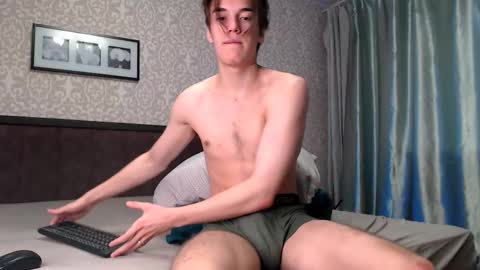 Snapshot of pickmerider chatting on 09/14/25, 01:21 pickmerider online show from 09/14/25, 01:21